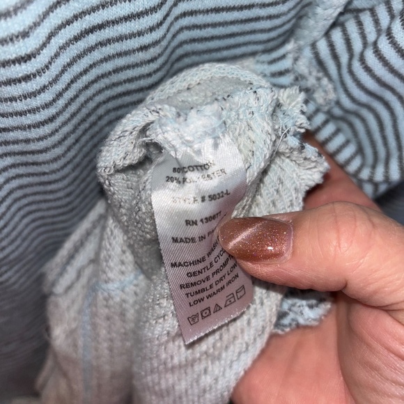 Vineyard Crew medium hoodie - Picture 6 of 7